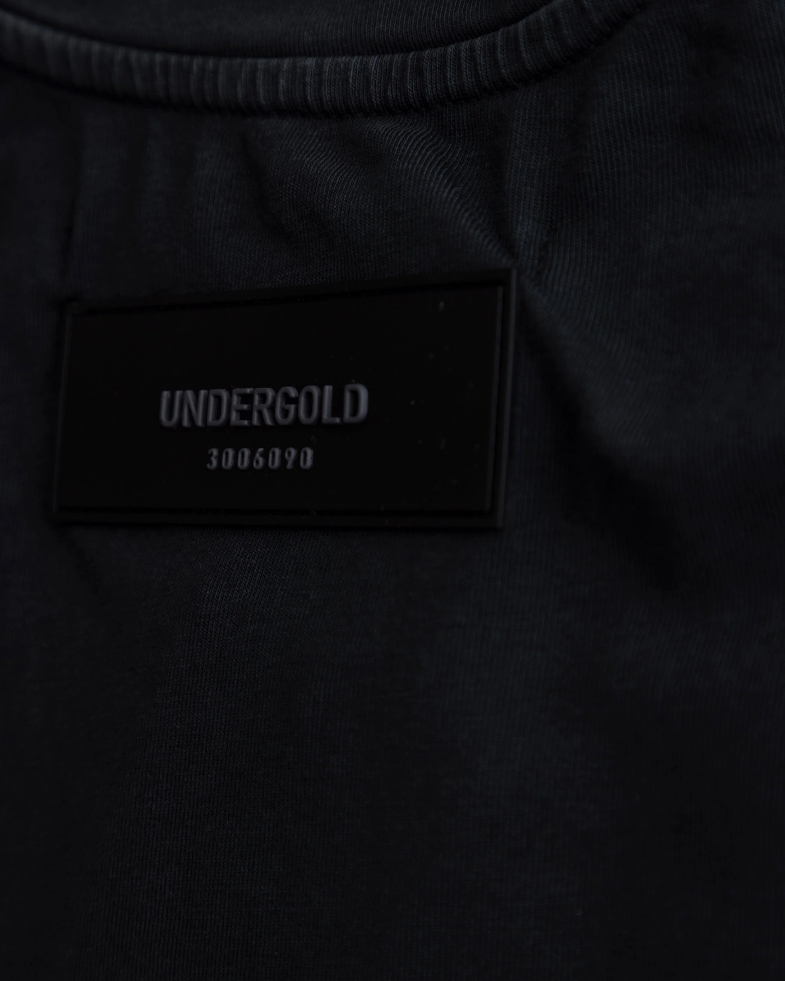 Agnus Dei UNDRGLD Baby Tee Vintage Black - Image 6
