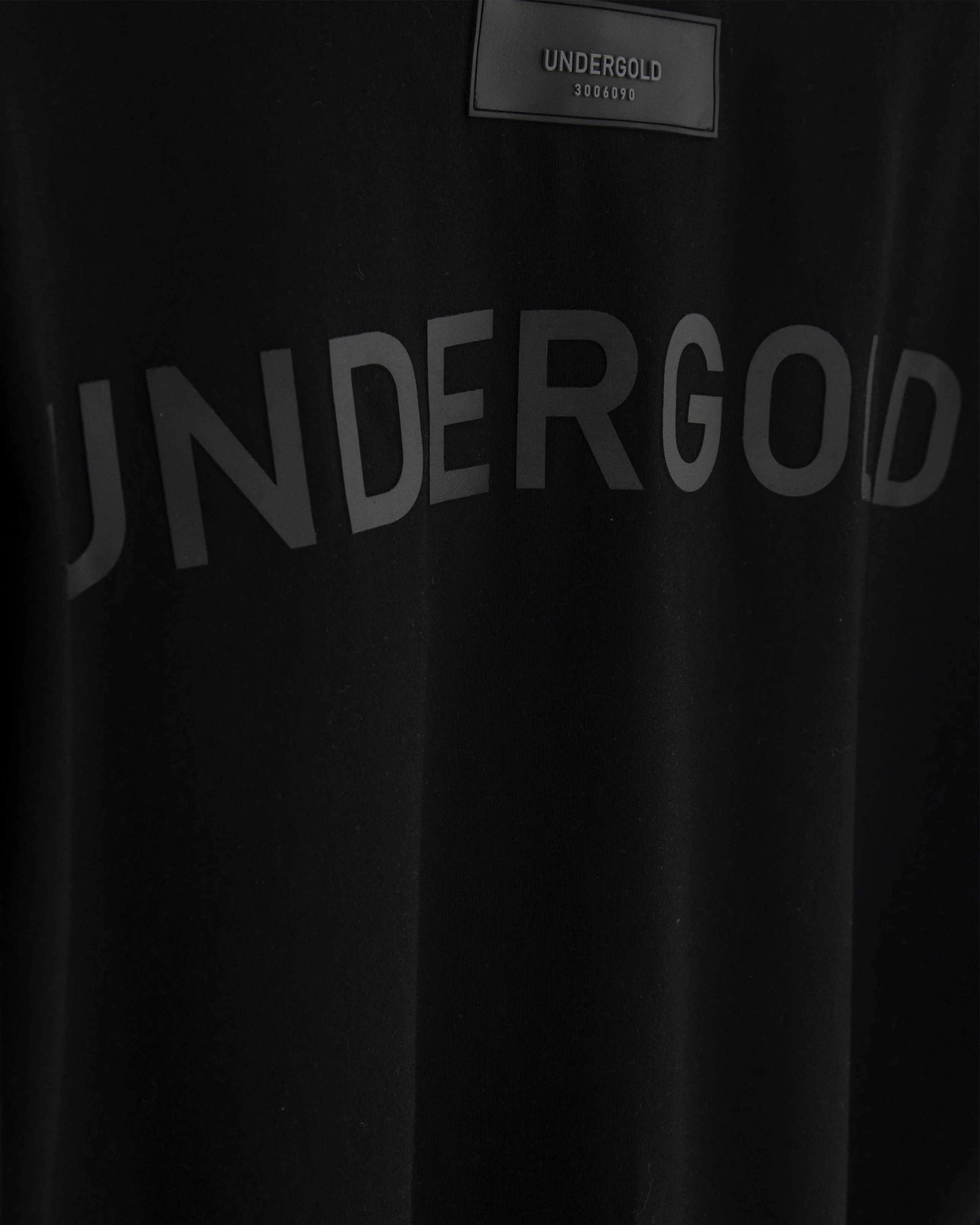 Line Logo Tshirt Black - Image 3