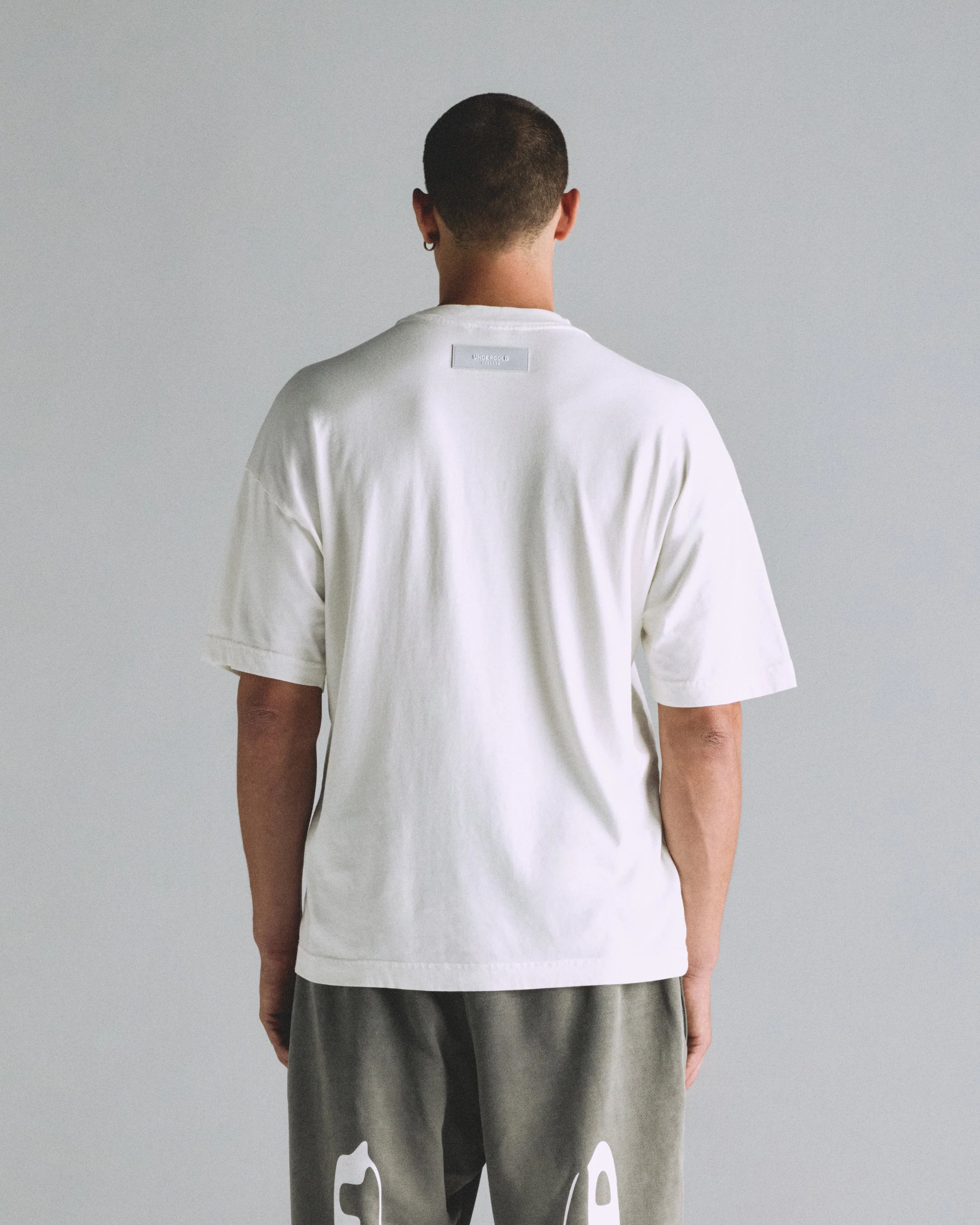 Basics Peached Undgld Tshirt White - Image 7