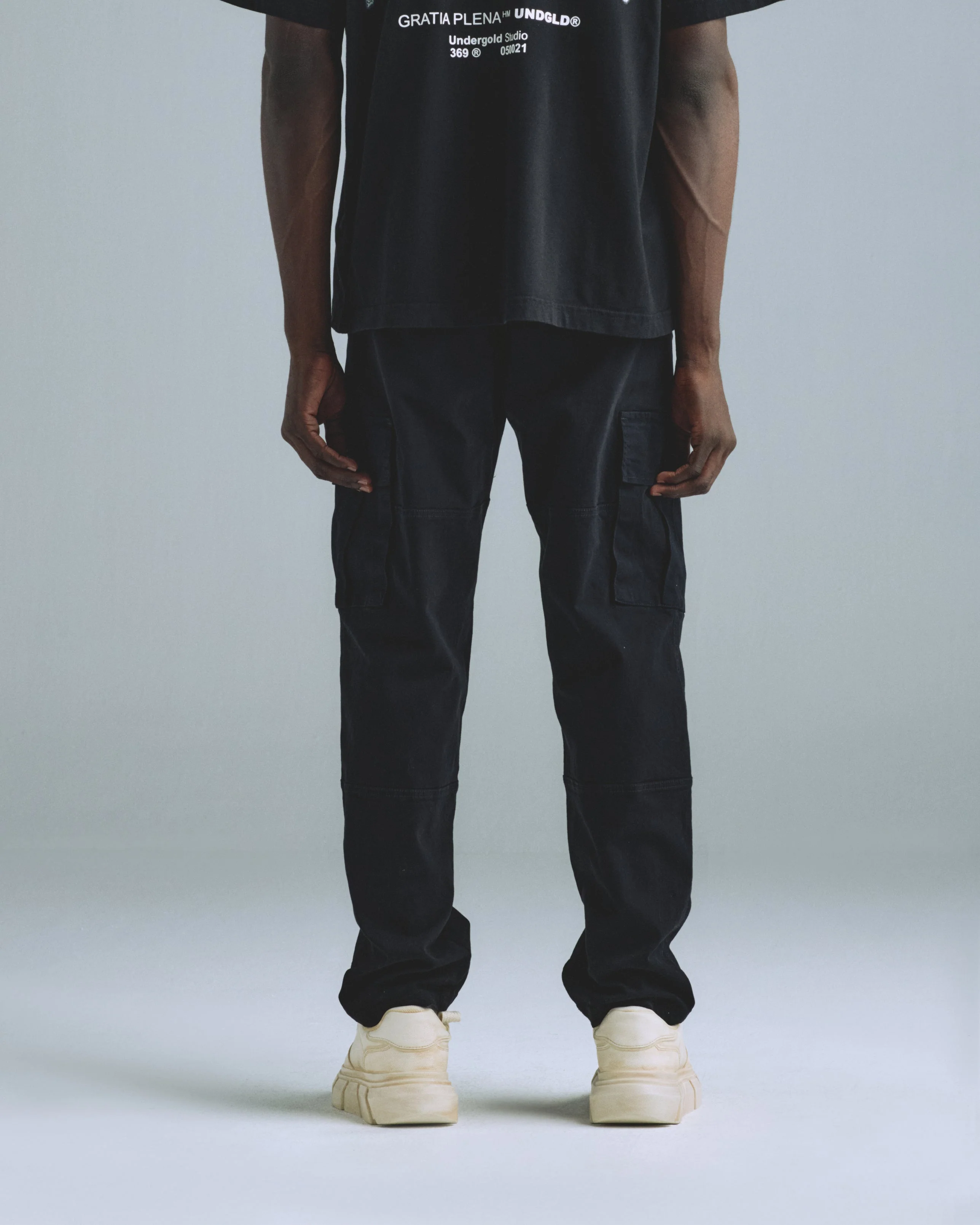 Basics Relaxed Cargo Pant Black - Image 7