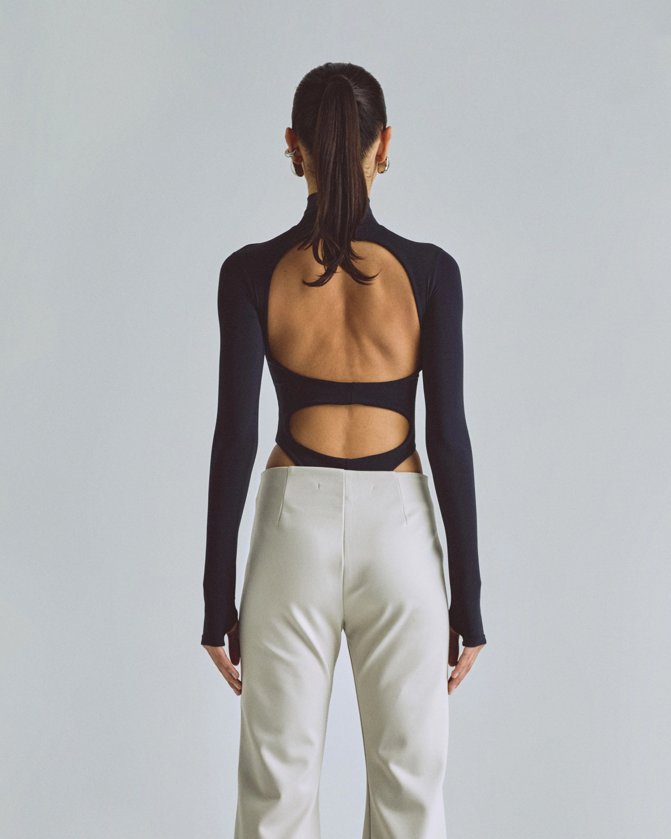Basics Turtleneck Backless Body Black - Image 7
