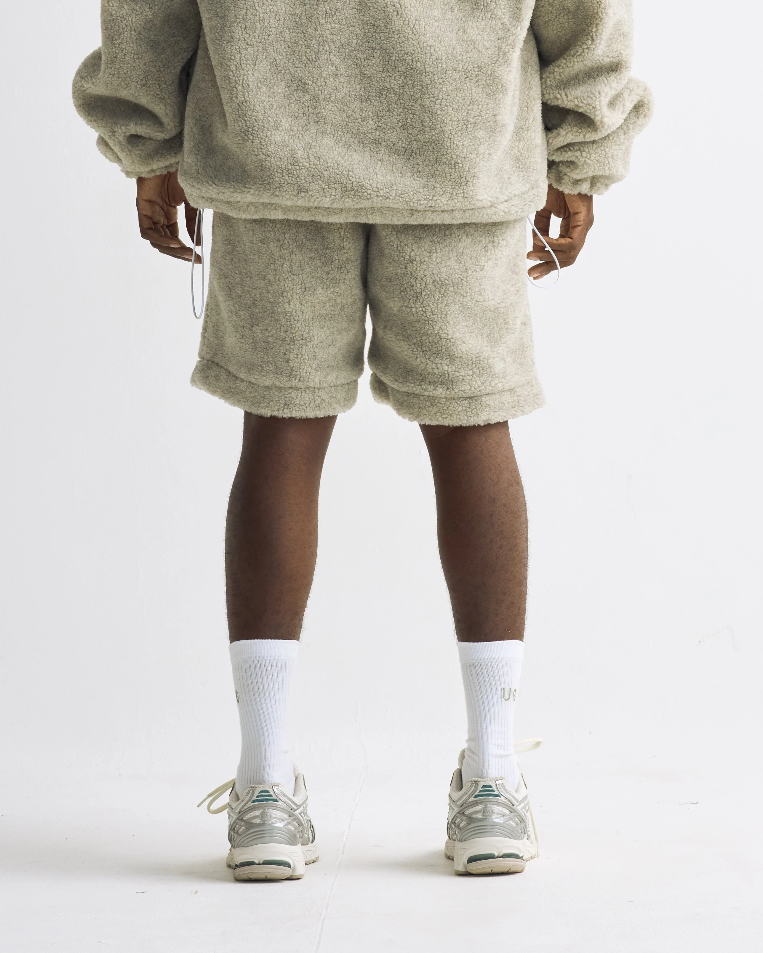 Basics Undergold Design Studio Fleece Short Gray - Image 6
