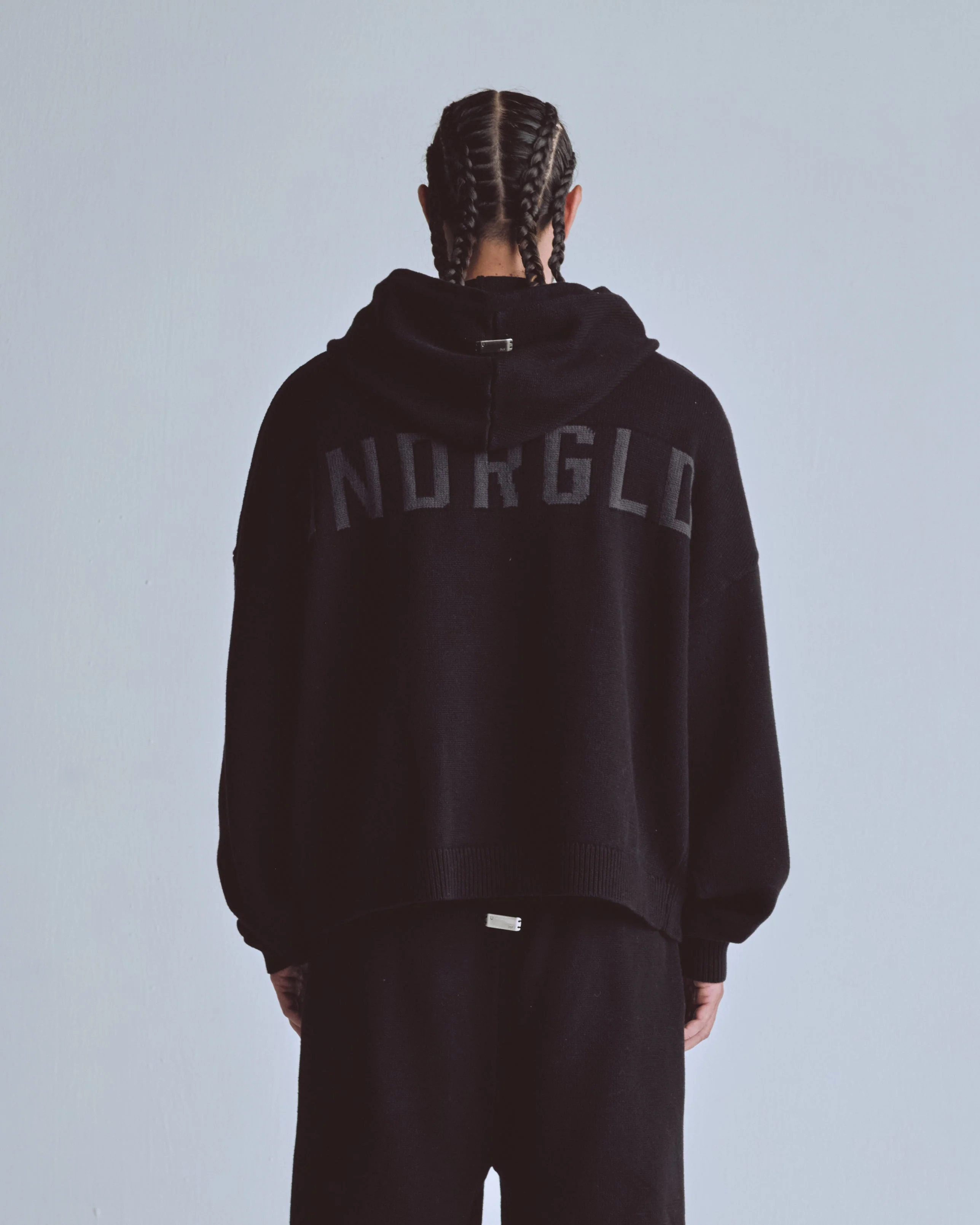 Basics UNDRGLD Knitted Hoodie Black - Image 7