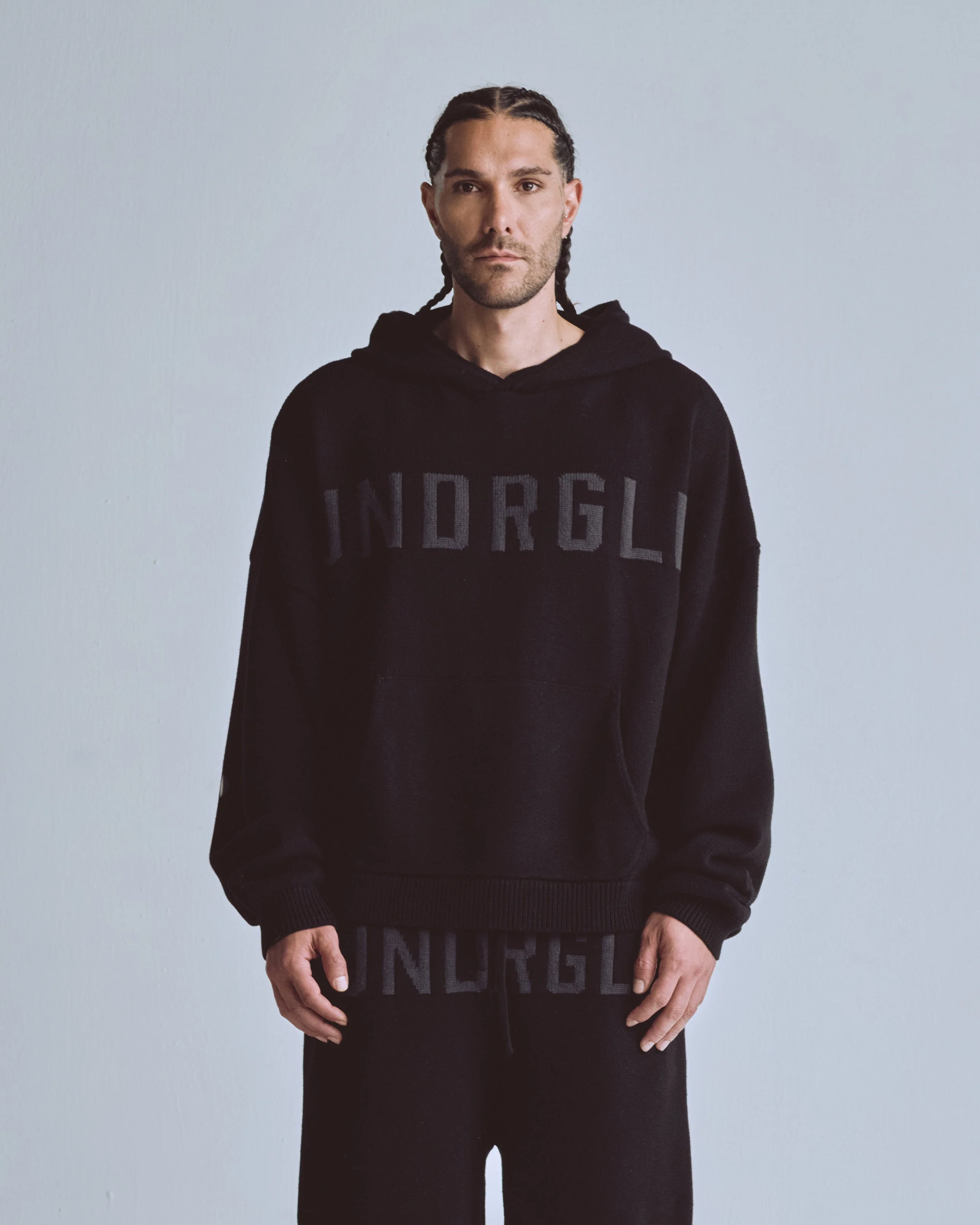 Basics UNDRGLD Knitted Hoodie Black - Image 8