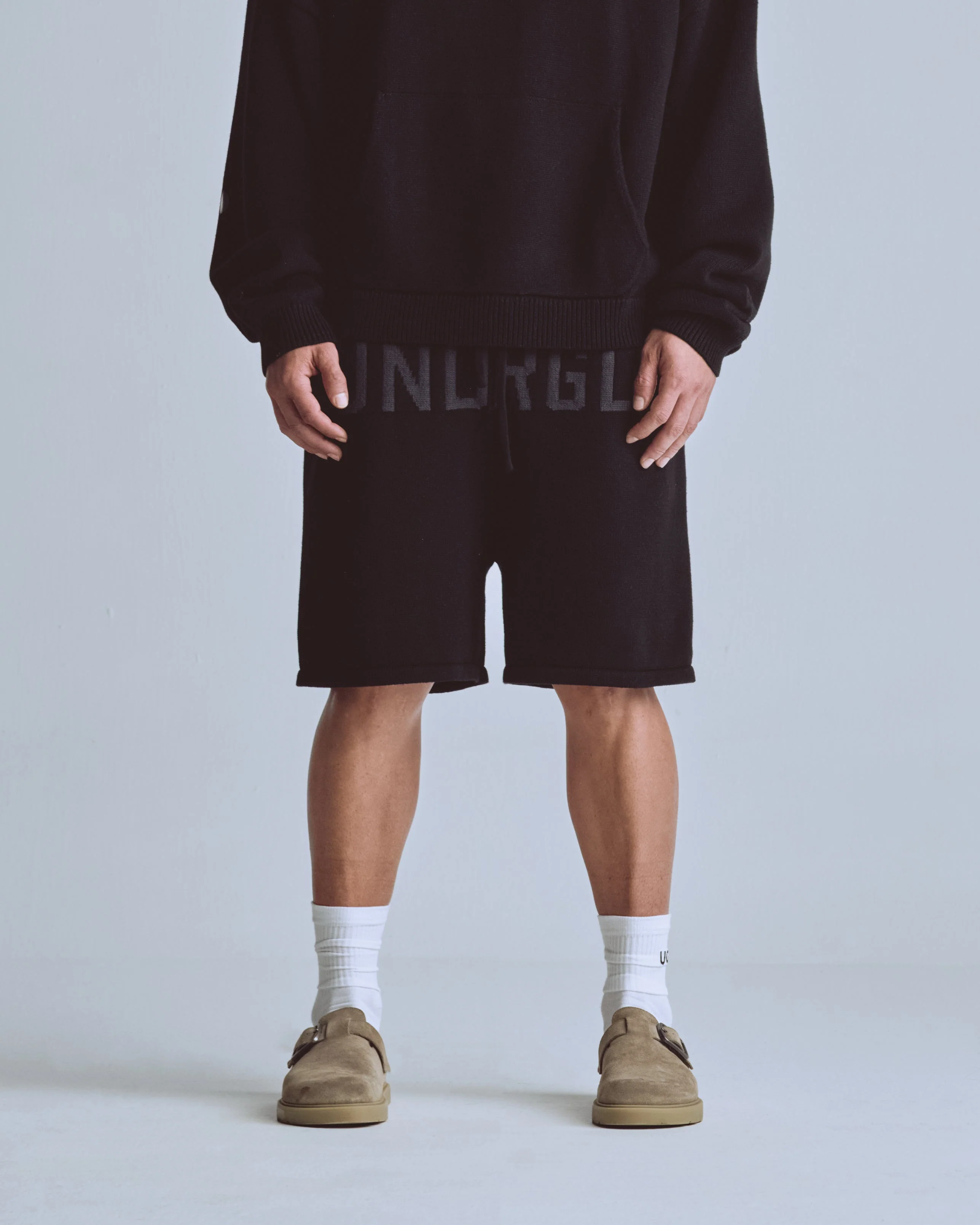 Basics UNDRGLD Knitted Shorts Black - Image 2