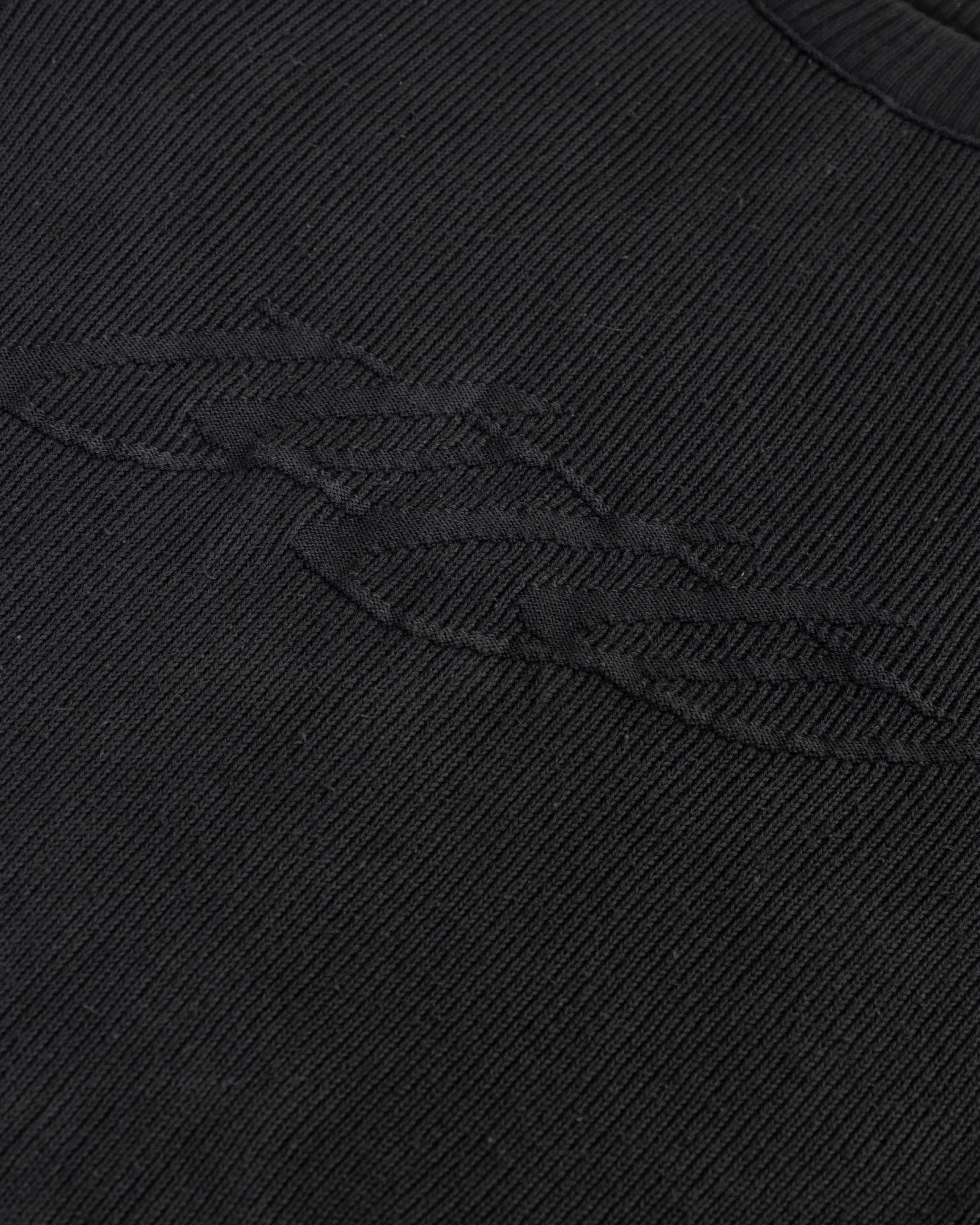 W Spring Unity Destroyed Knitted Baby Tee Vintage Black - Image 4