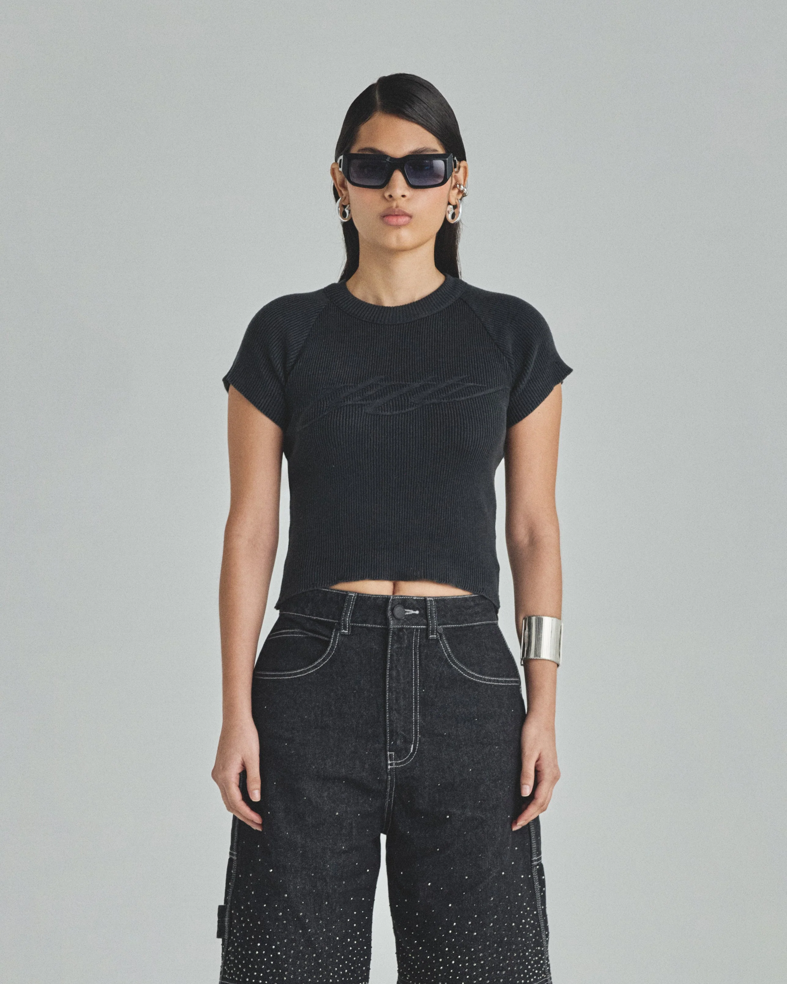 W Spring Unity Destroyed Knitted Baby Tee Vintage Black - Image 8