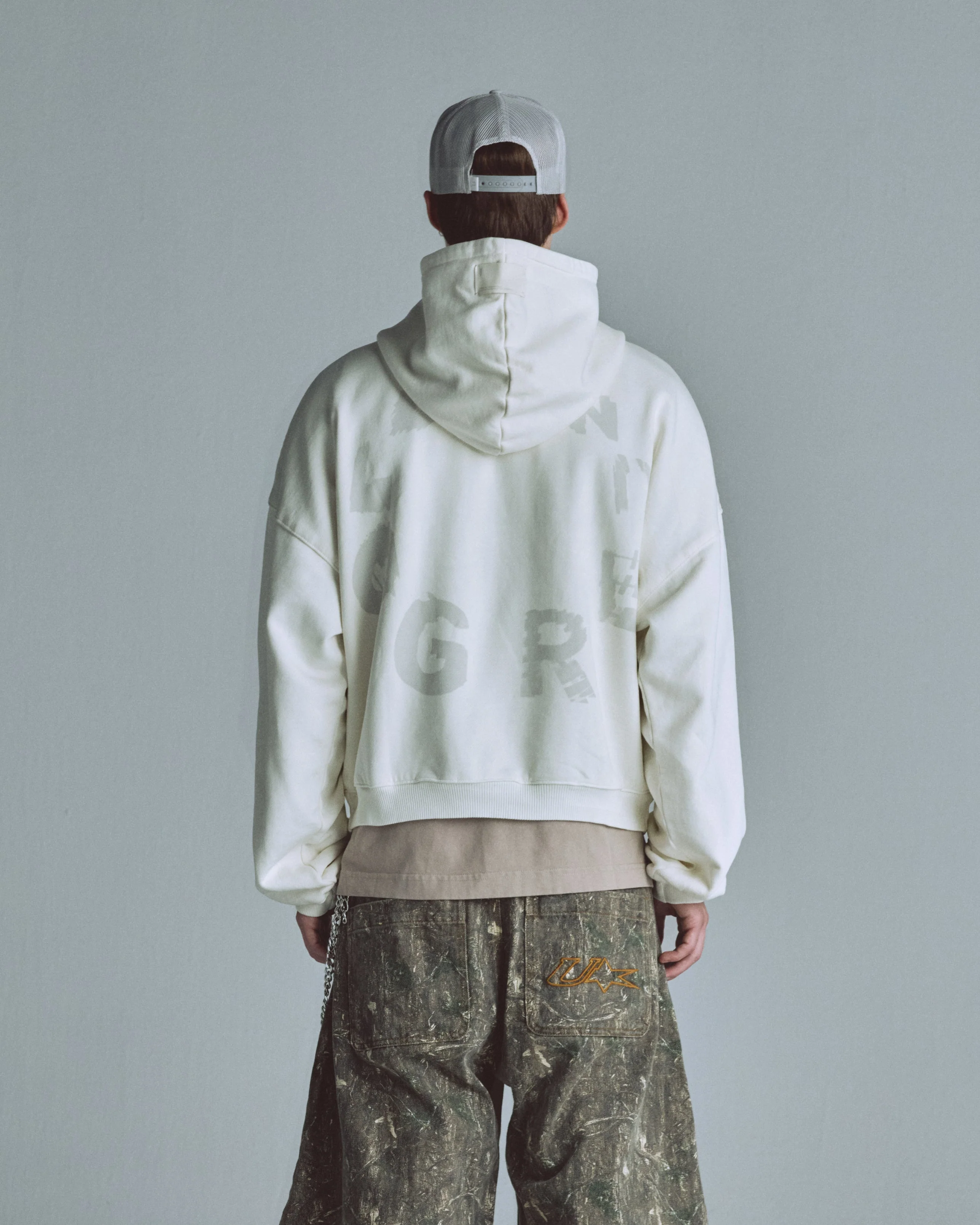Echoes Tremor Hoodie White - Image 7