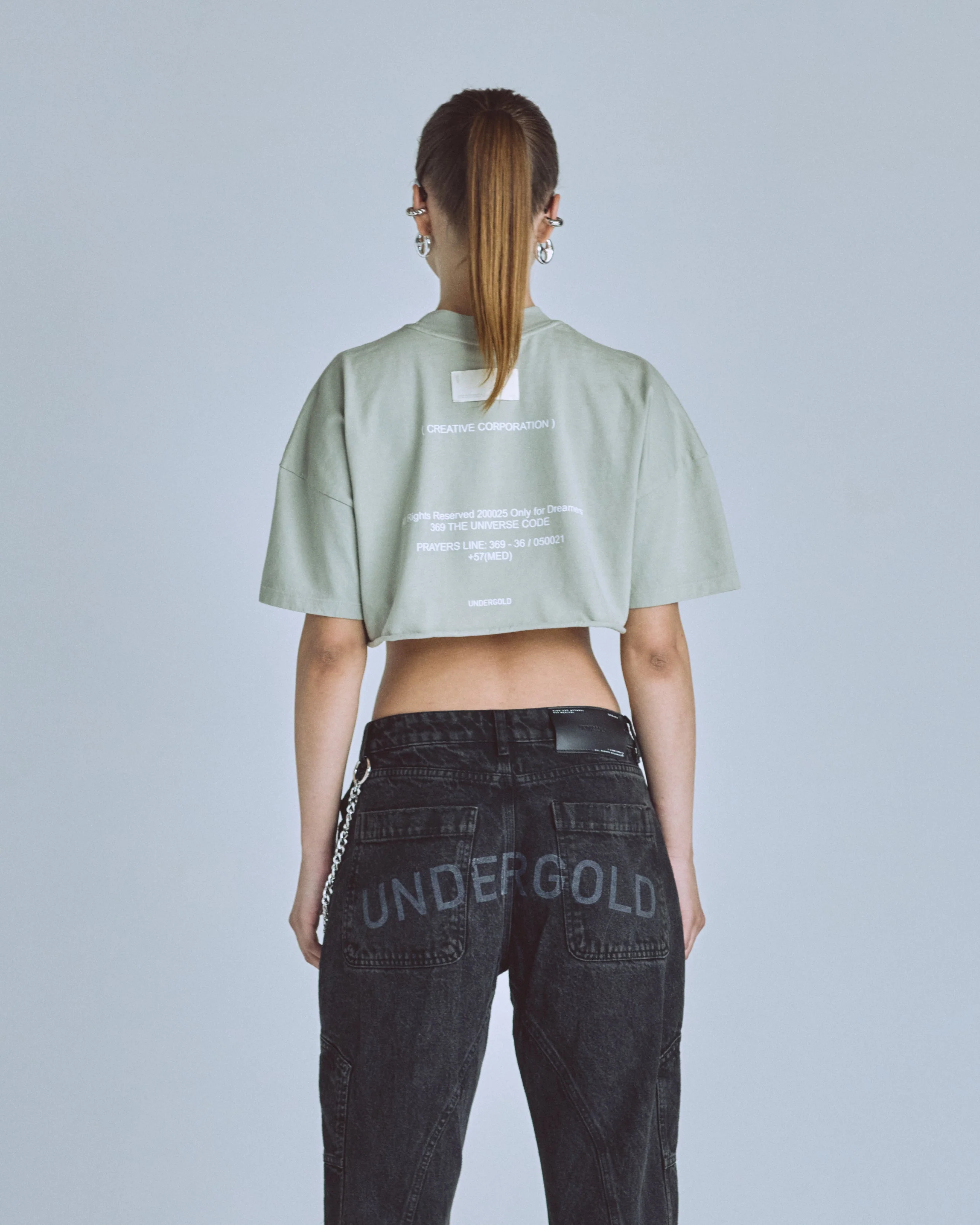 Golden Heritage Undrgld Crop Top Light Gray - Image 7