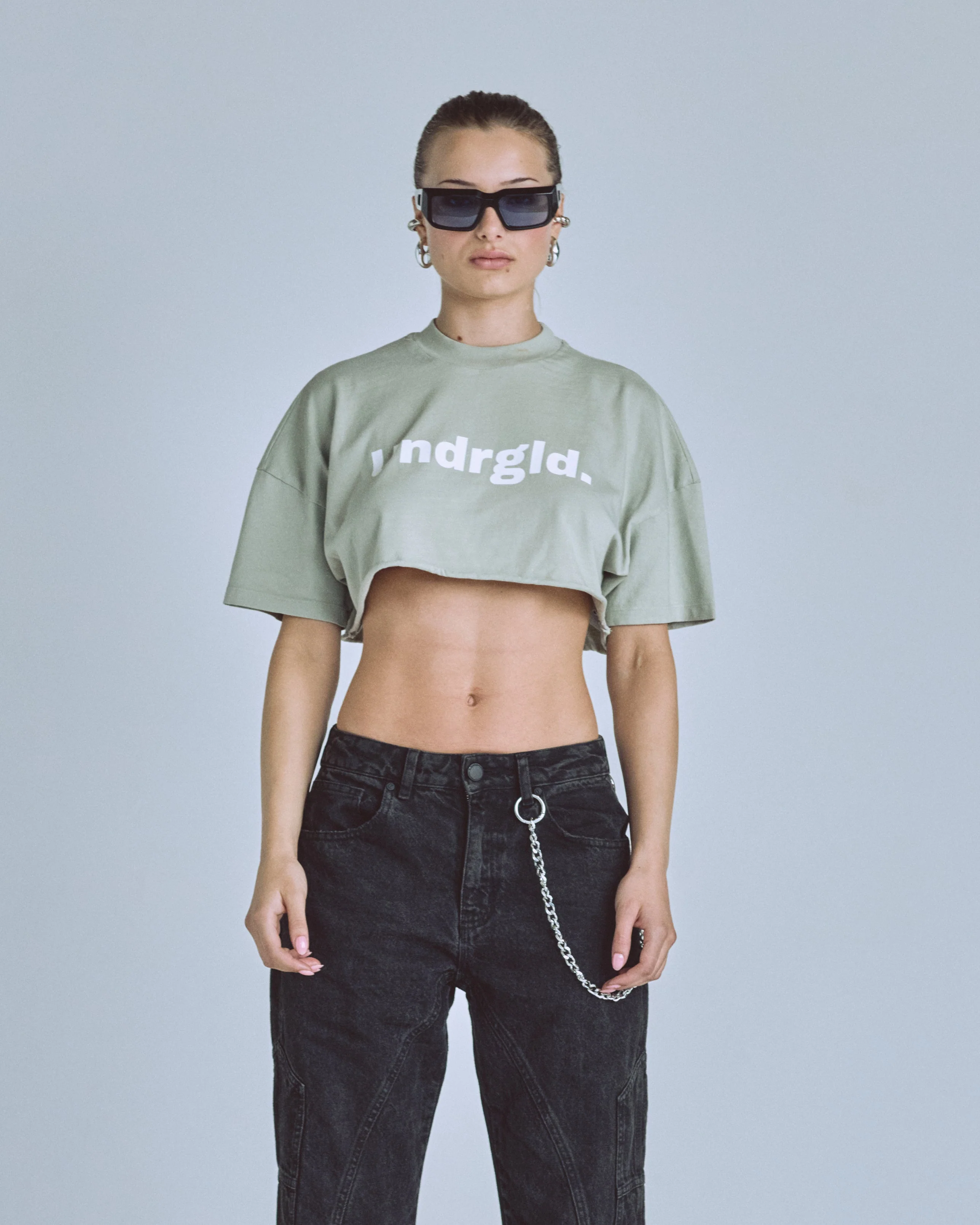 Golden Heritage Undrgld Crop Top Light Gray - Image 8