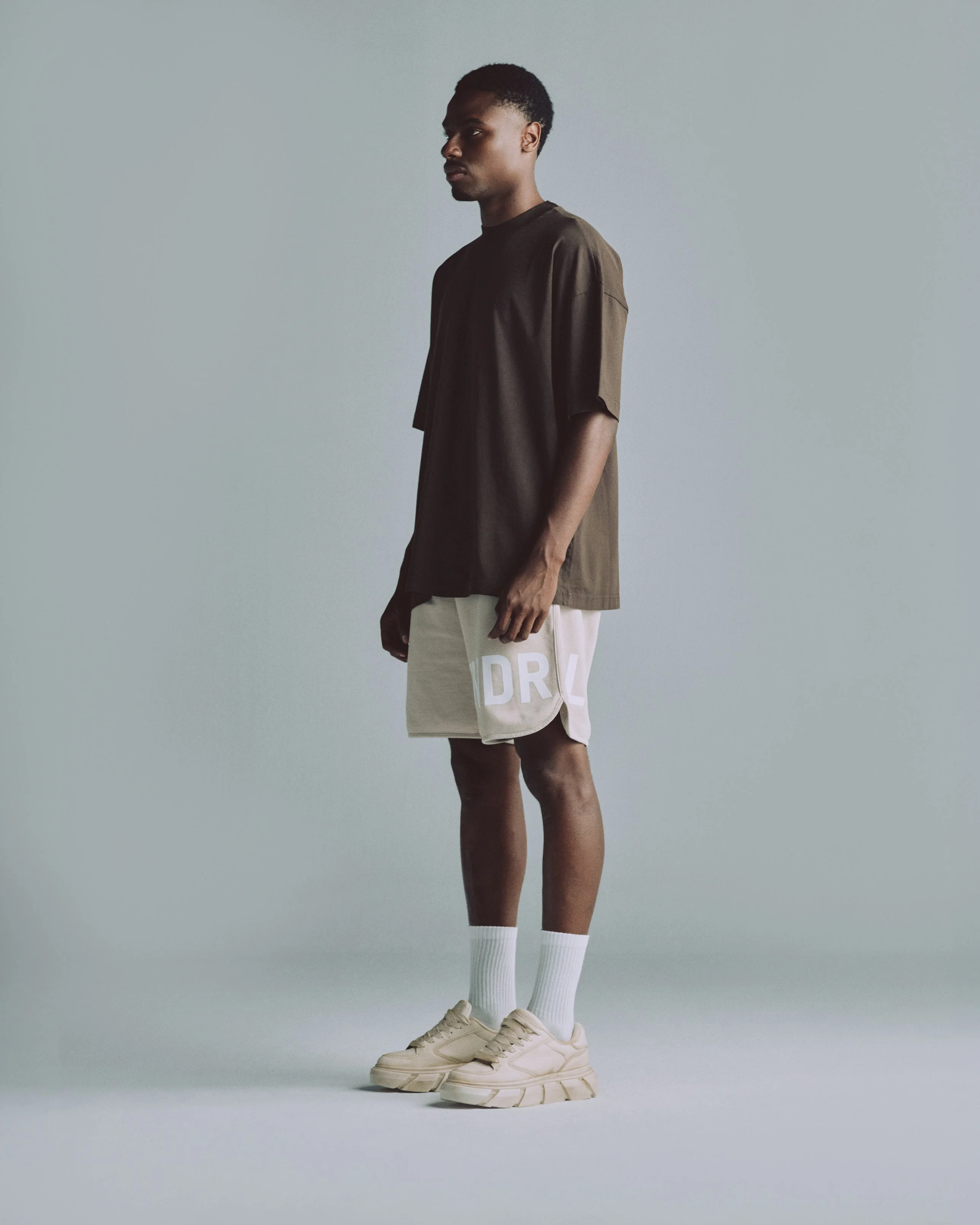 Line Logo Tshirt Brown - Image 4
