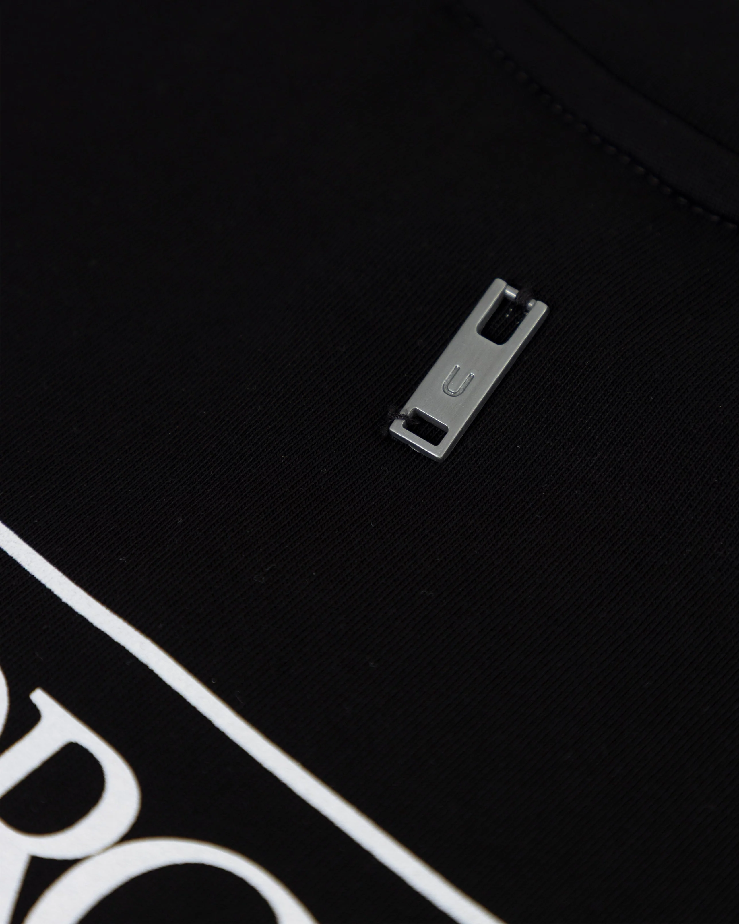Line UG Frame Tshirt Black - Image 5
