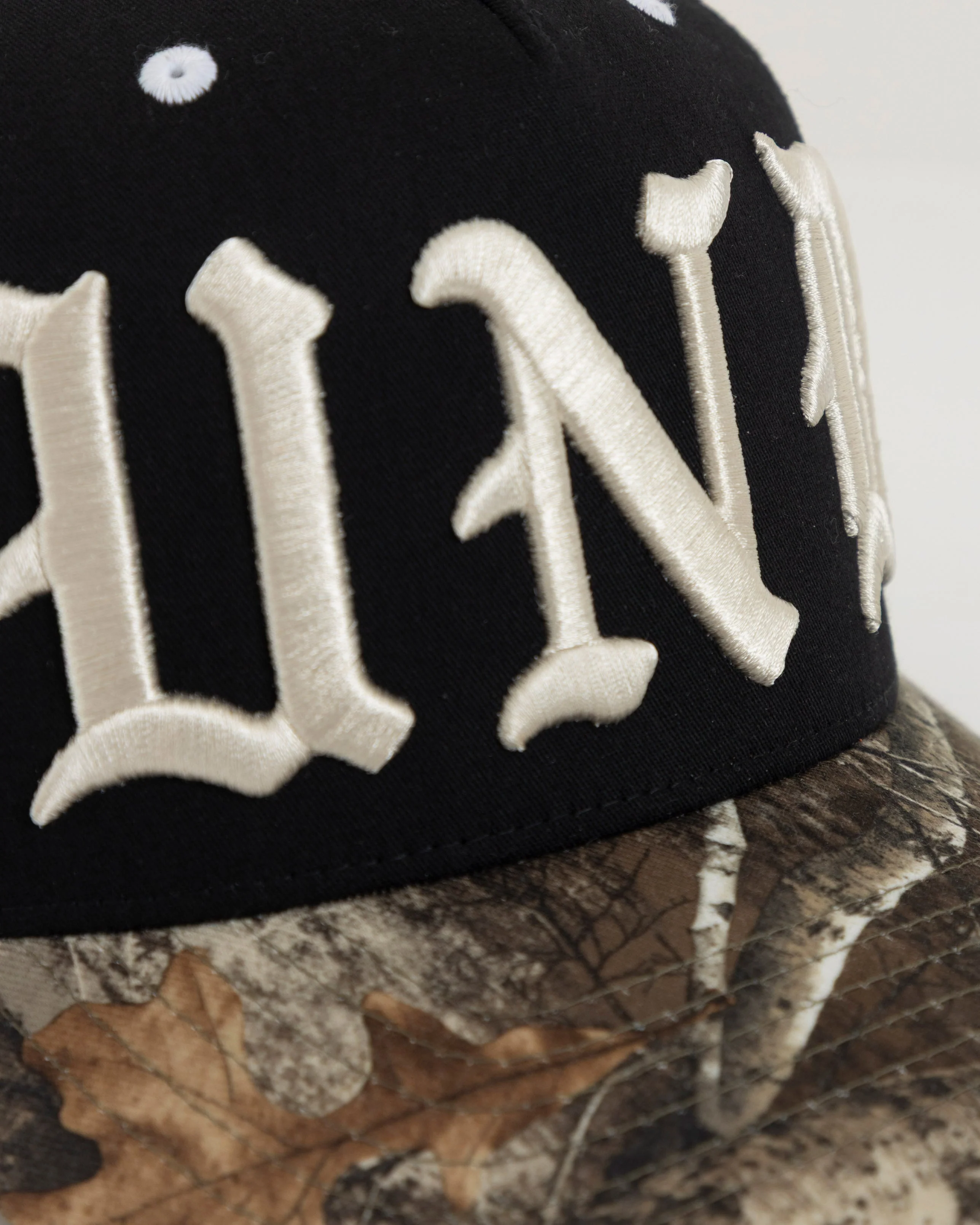 Basics UND High Crown Cap Black/Camo - Image 2
