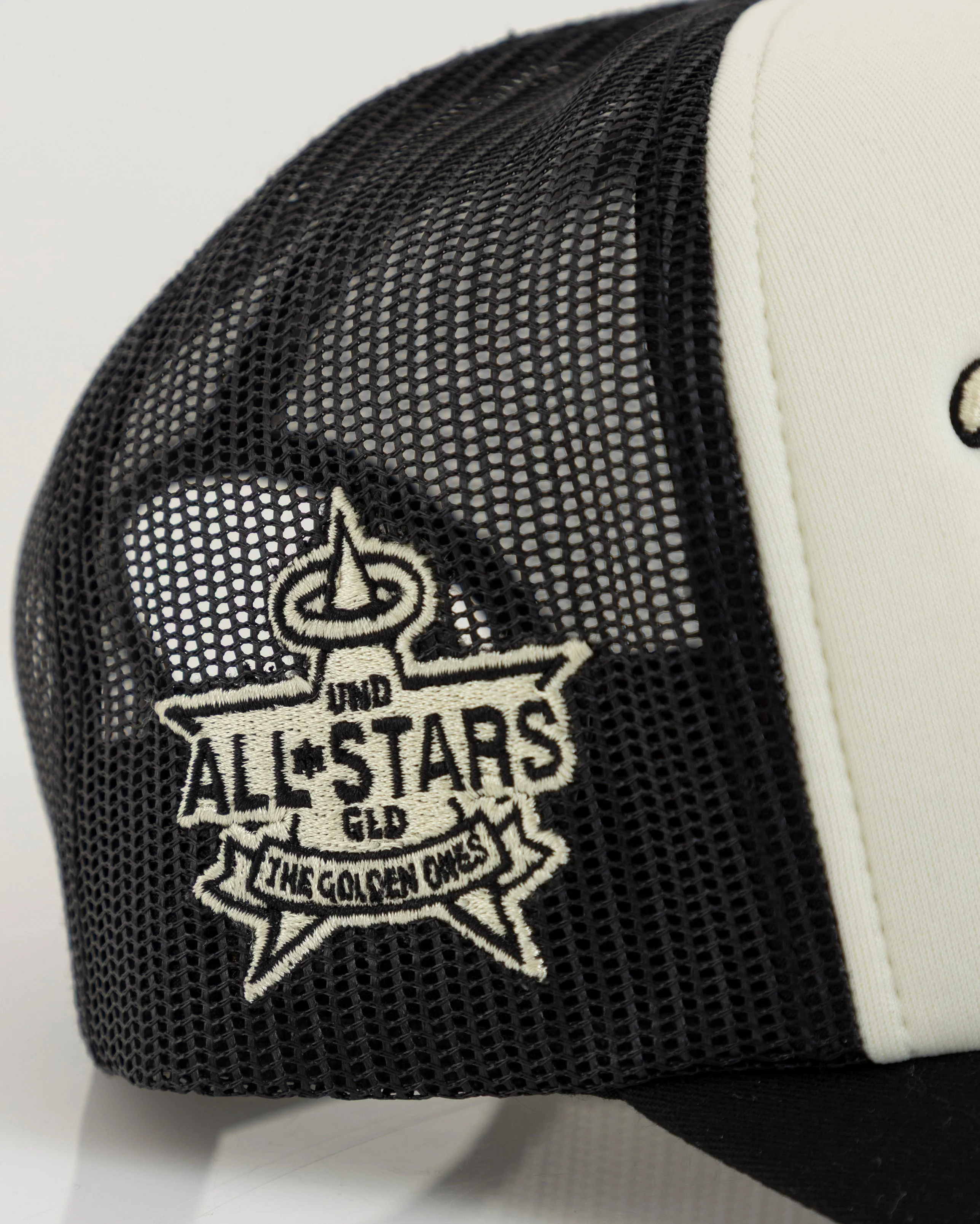 Basics UNDERGOLD Goth Trucker Cap Black/Cream - Image 4
