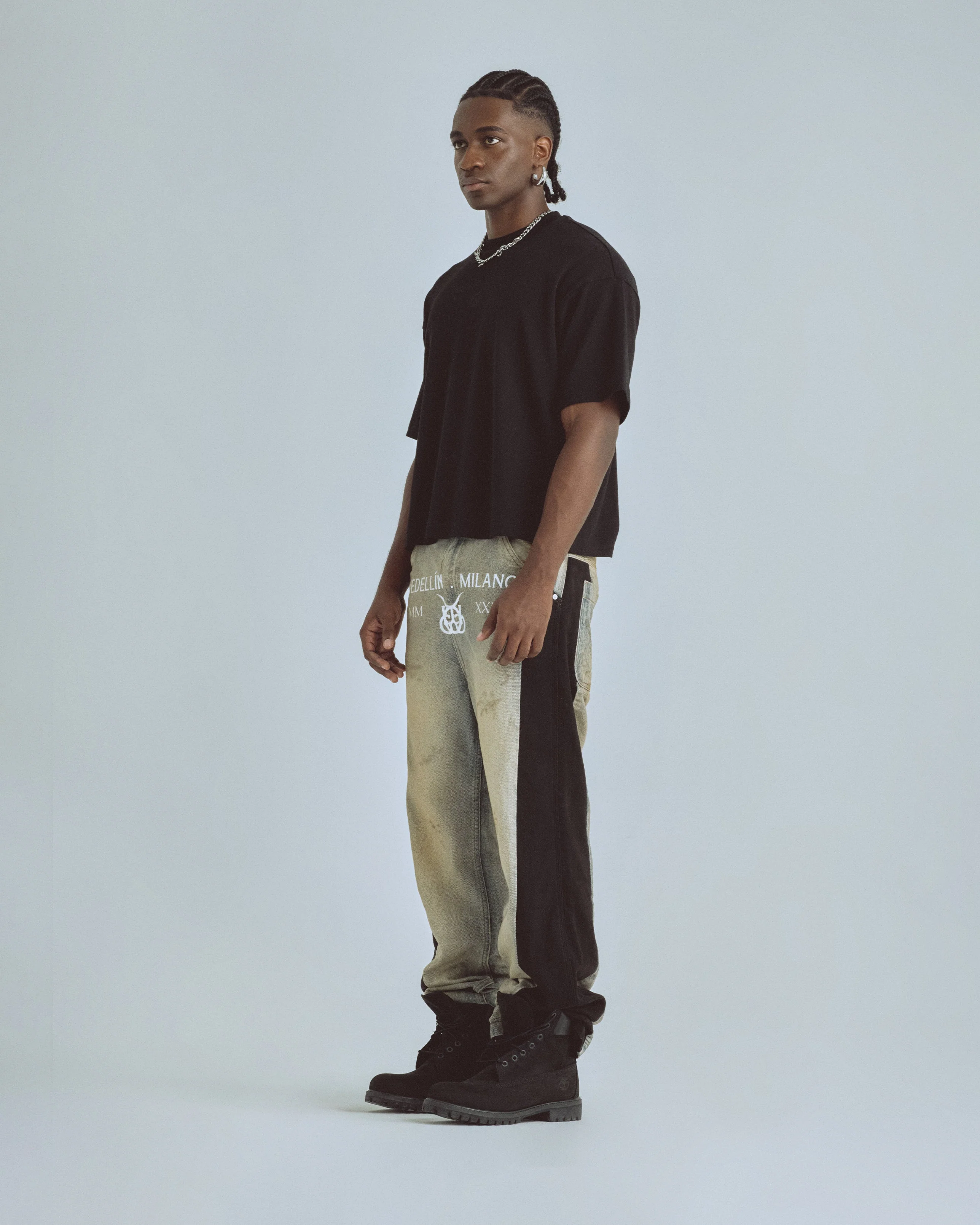 Santa Unión Basic Boxy Fit Tshirt Black - Image 5