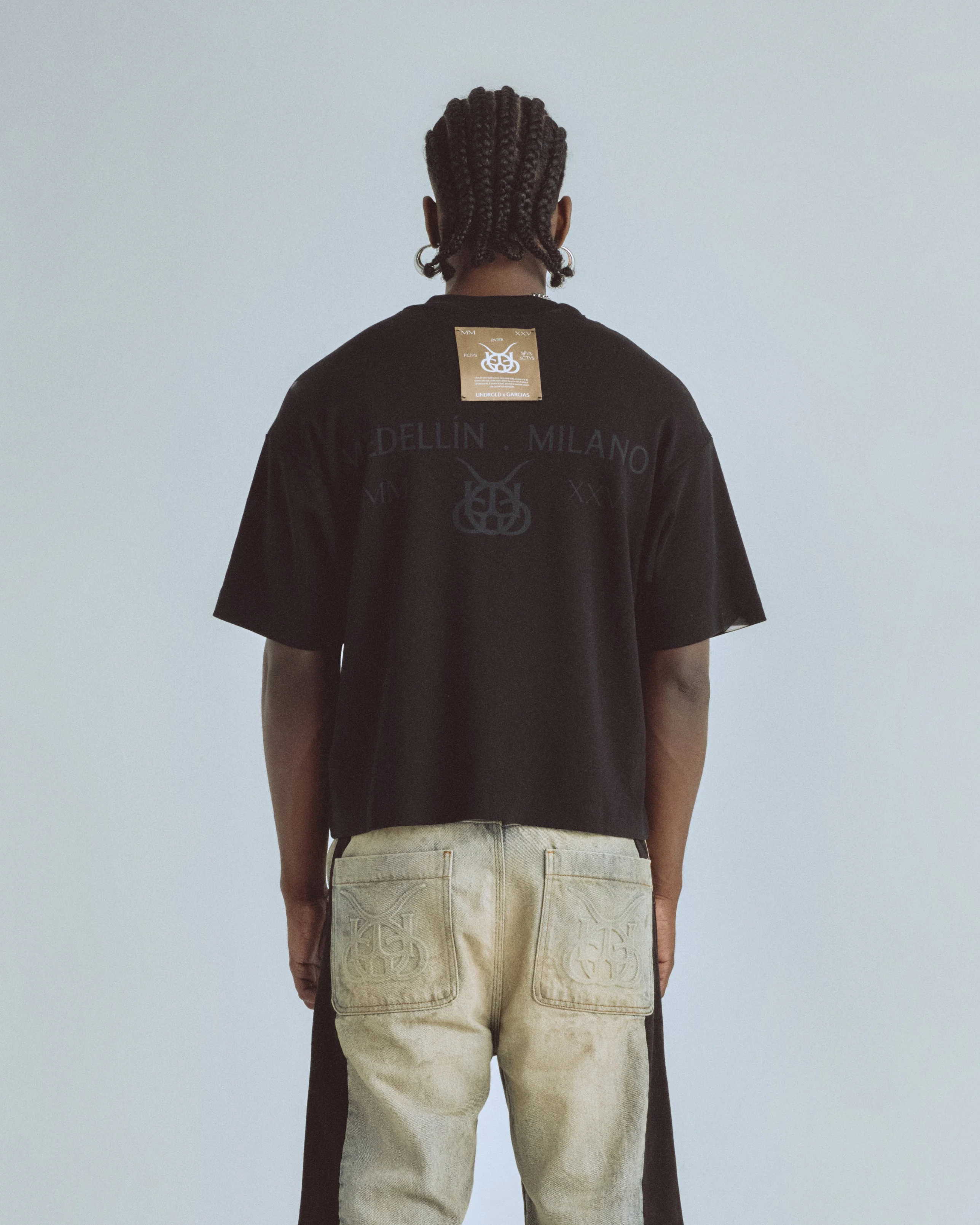 Santa Unión Basic Boxy Fit Tshirt Black - Image 7