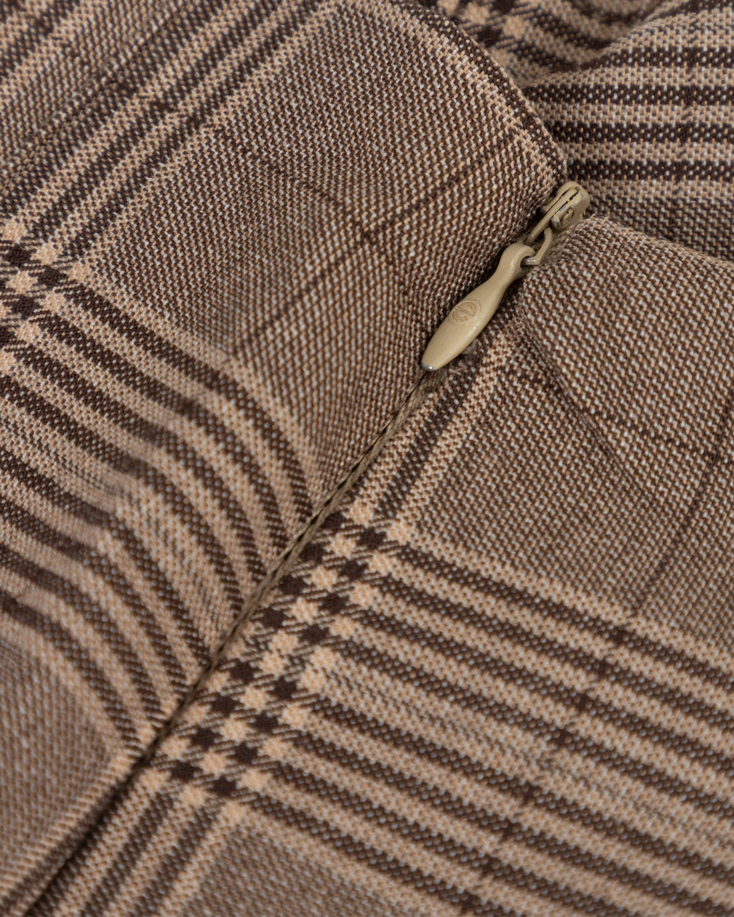 W 94' UNDRGLD Plaid Mini Skirt Brown - Image 6