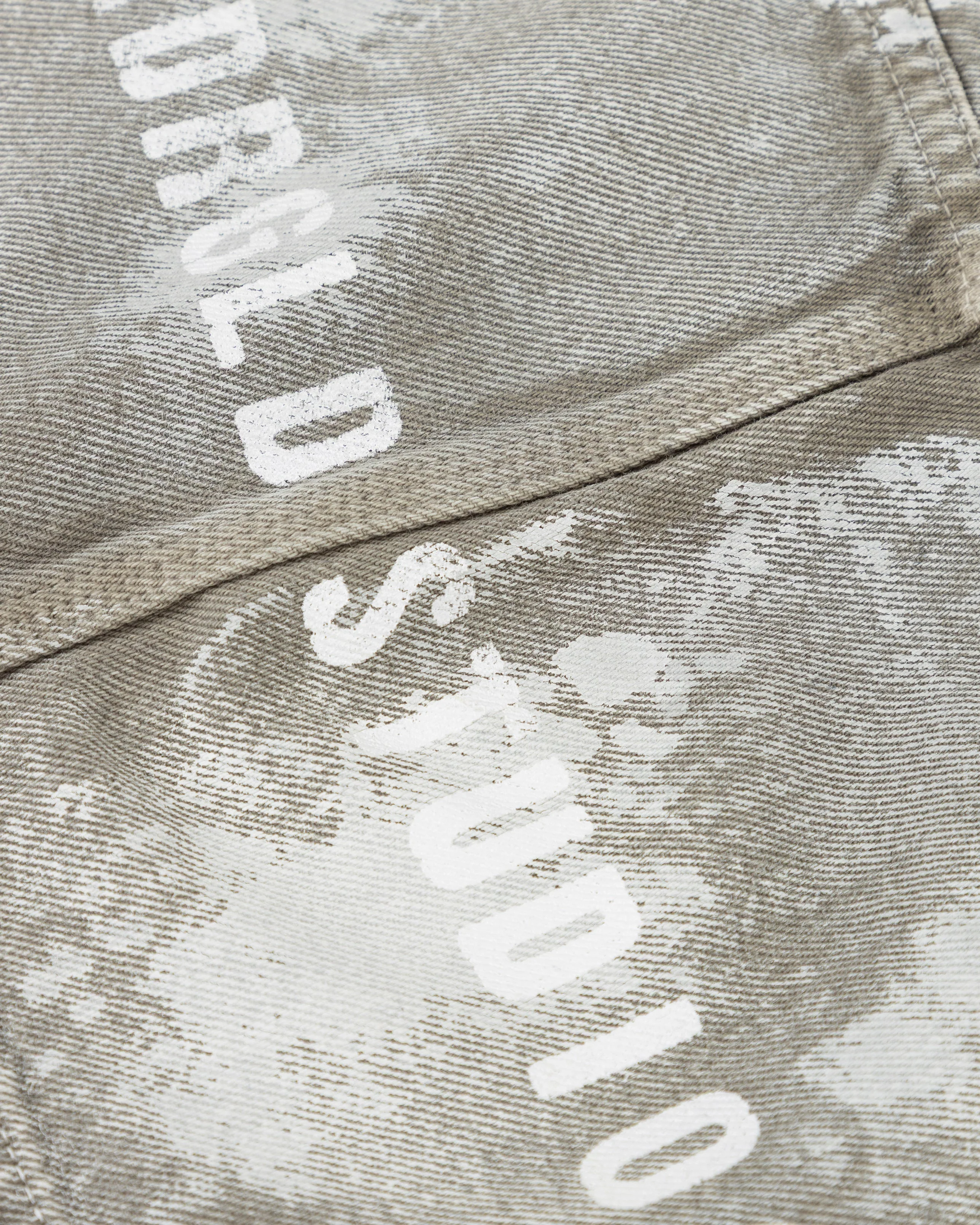W 94' Worn Logo Mini Skirt Smoke Gray - Image 4
