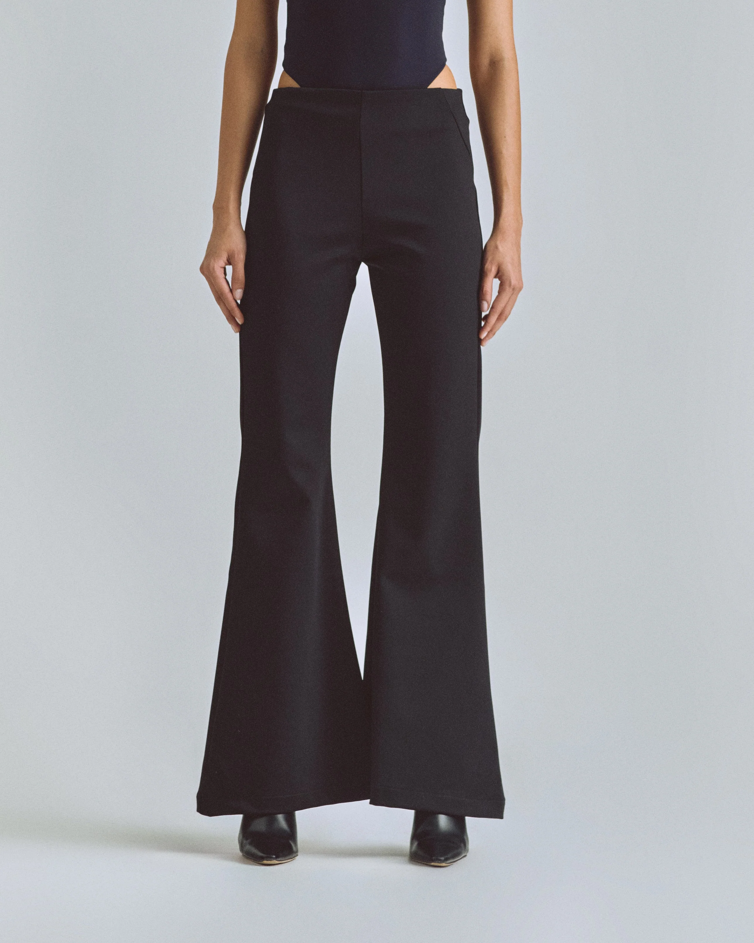 W Basics Flare Trouser Black - Image 8