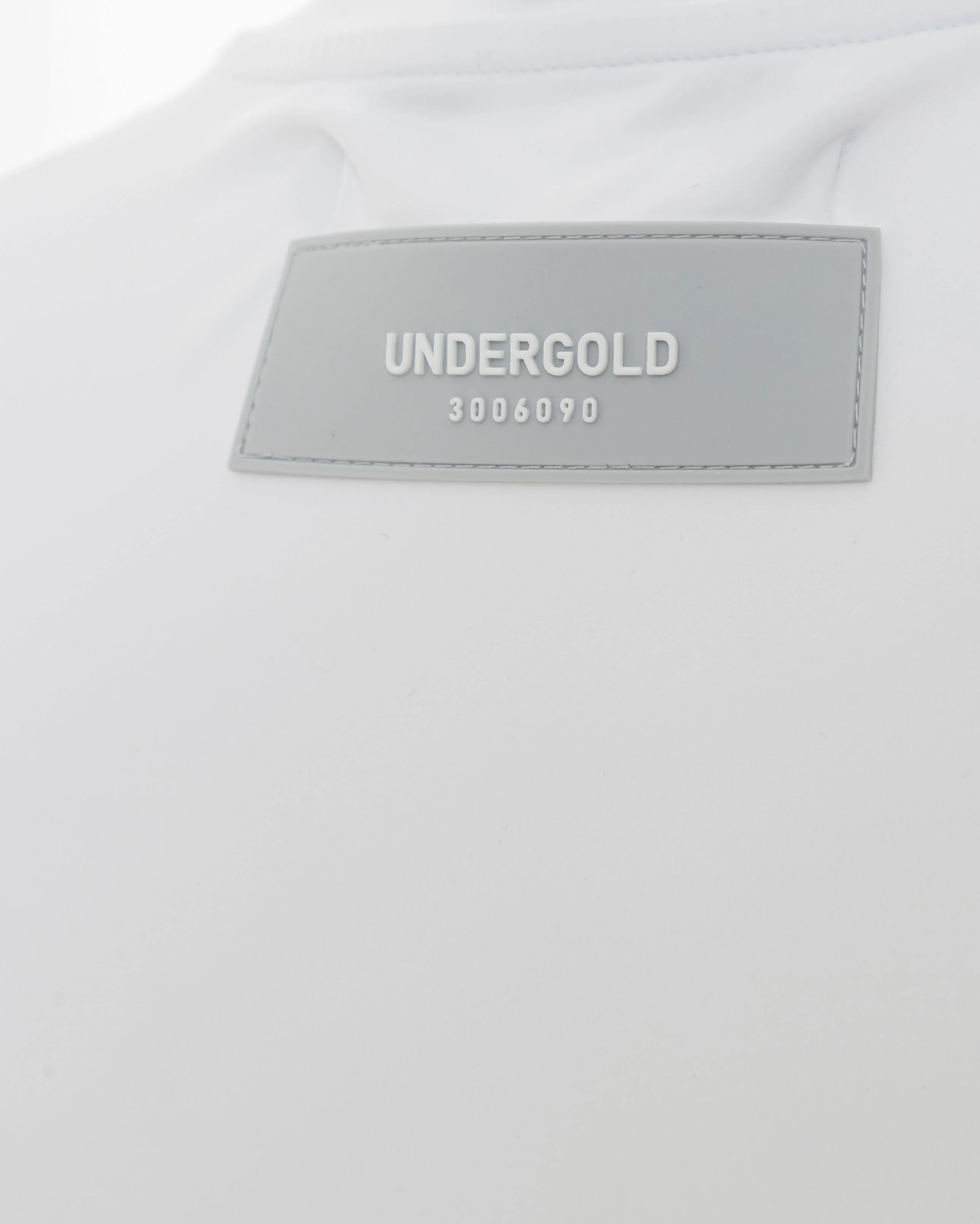 W Basics Undergold Studio Ultra Slim Long Sleeve Tee White - Image 4