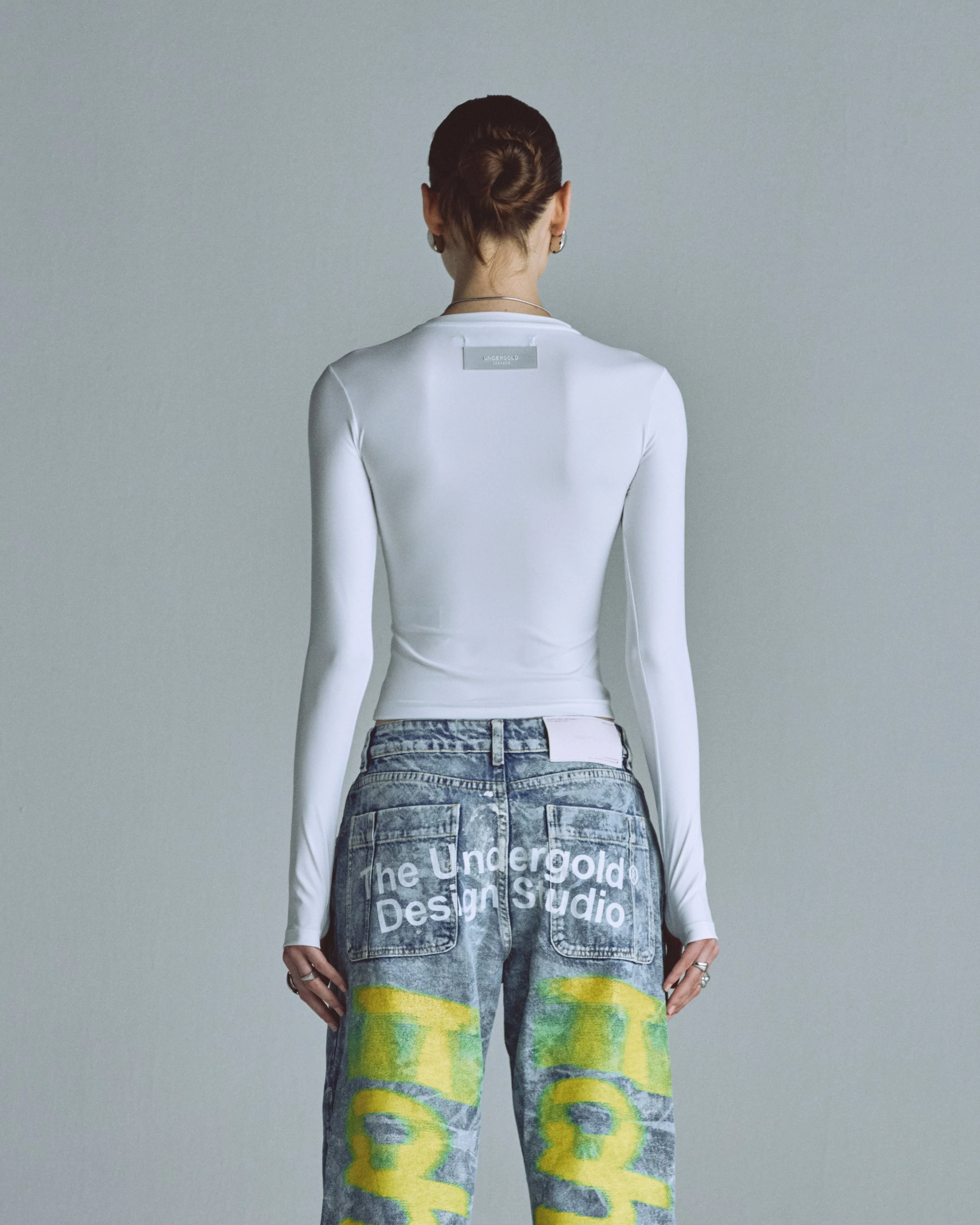 W Basics Undergold Studio Ultra Slim Long Sleeve Tee White - Image 6