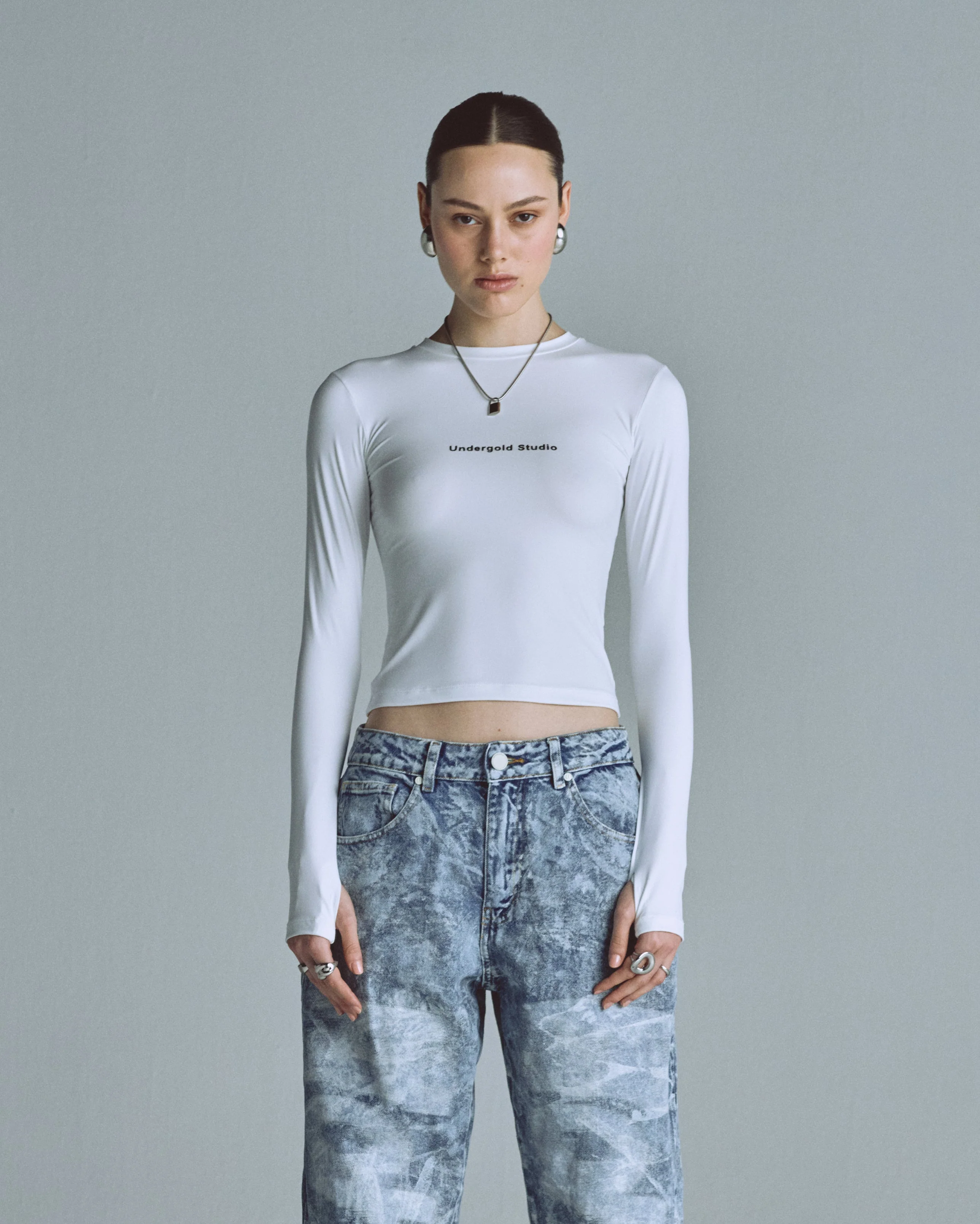 W Basics Undergold Studio Ultra Slim Long Sleeve Tee White - Image 7
