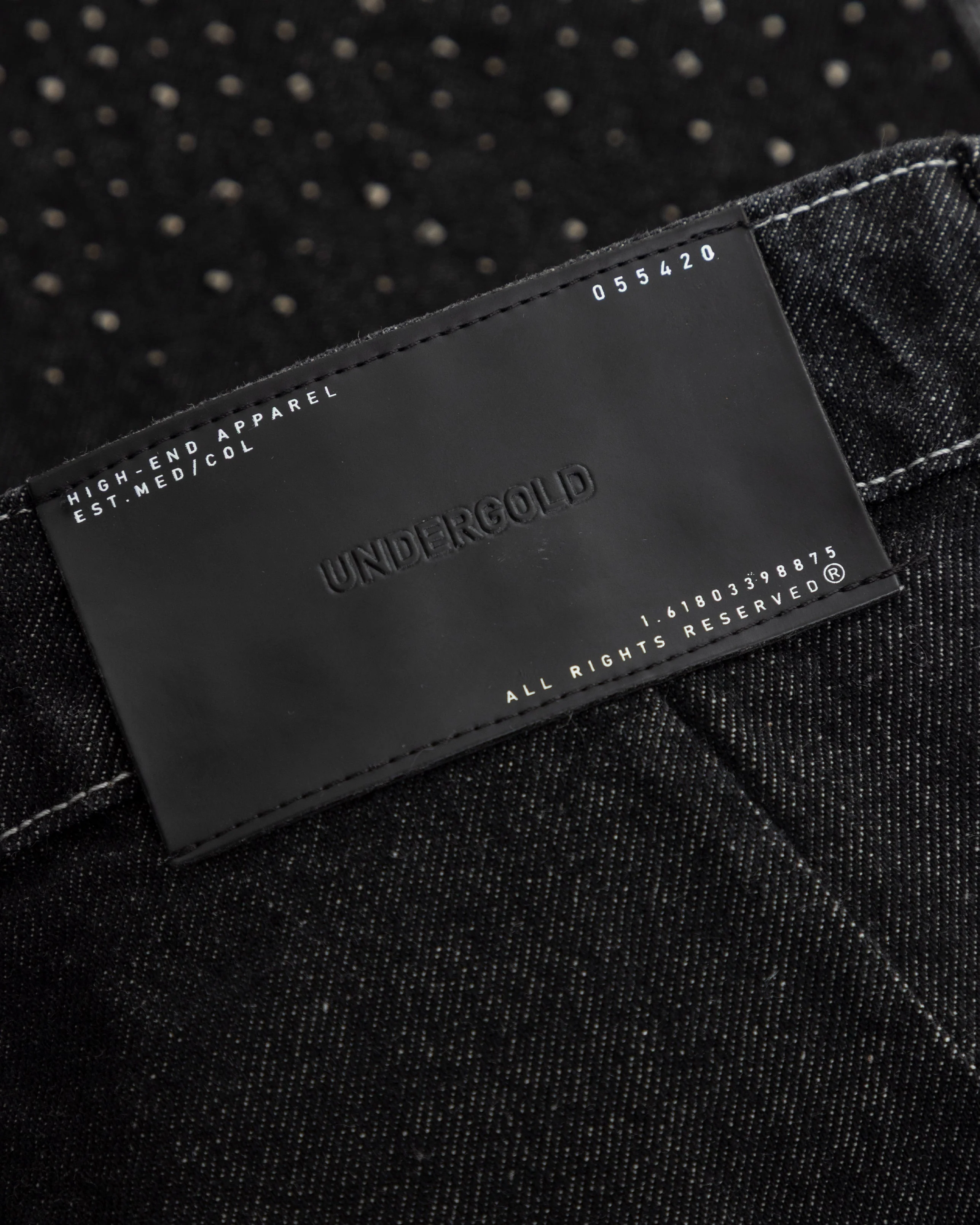 W Basics UNDRGLD Jorts Black - Image 6