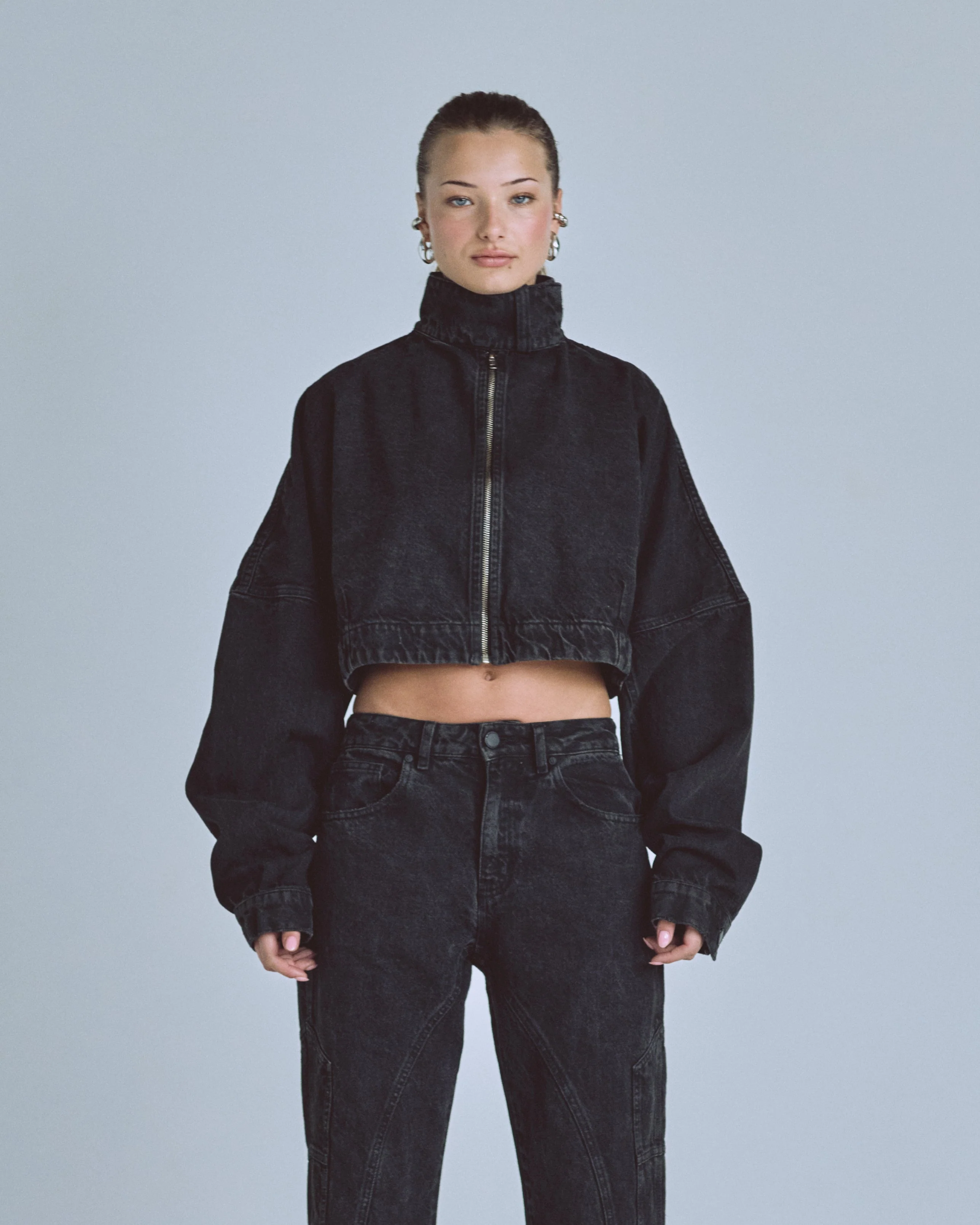 W Golden Heritage High Neck Jacket Black - Image 8