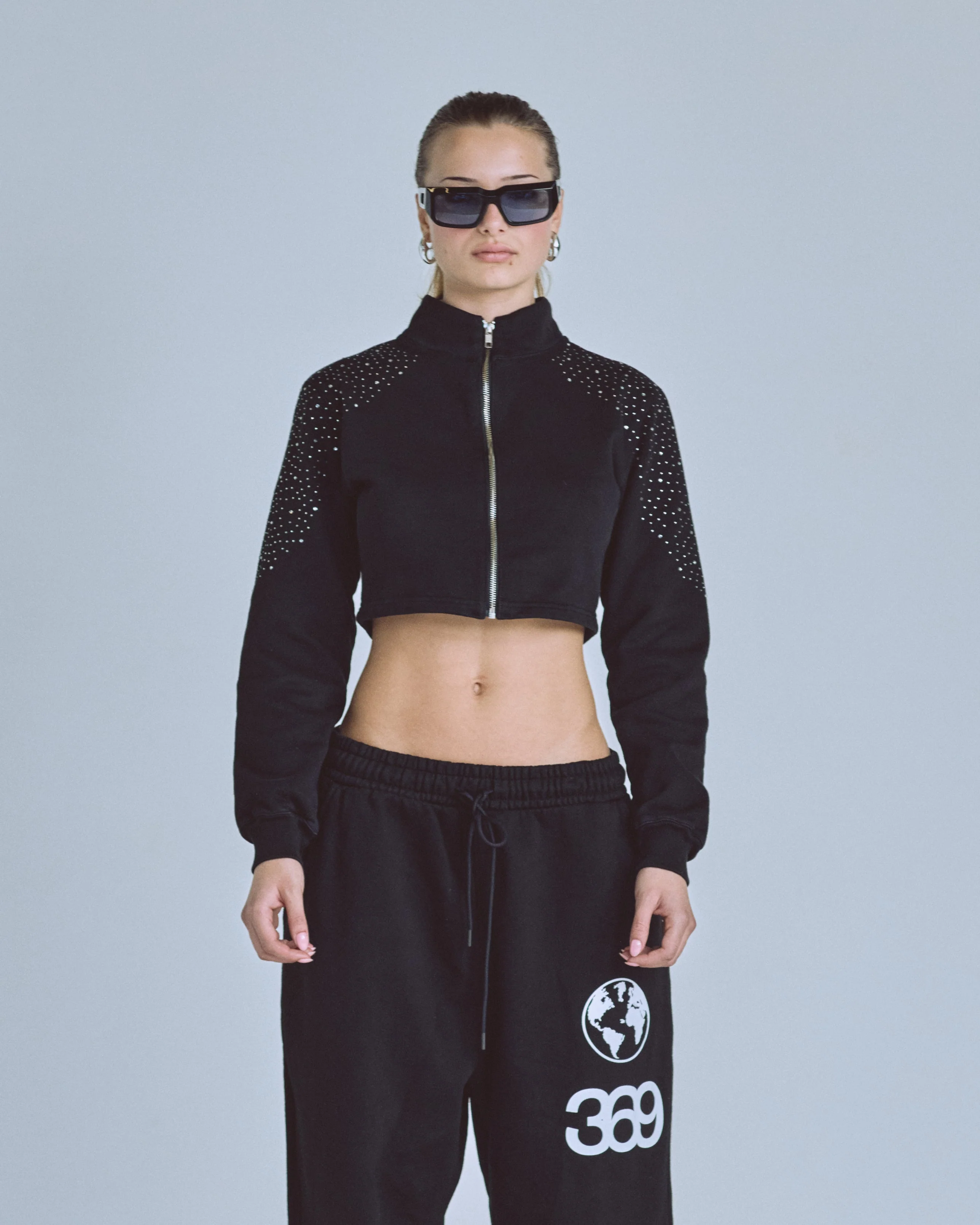 W Golden Heritage Slim Fit Zip Up Pearled Cropped Crewneck Black - Image 8