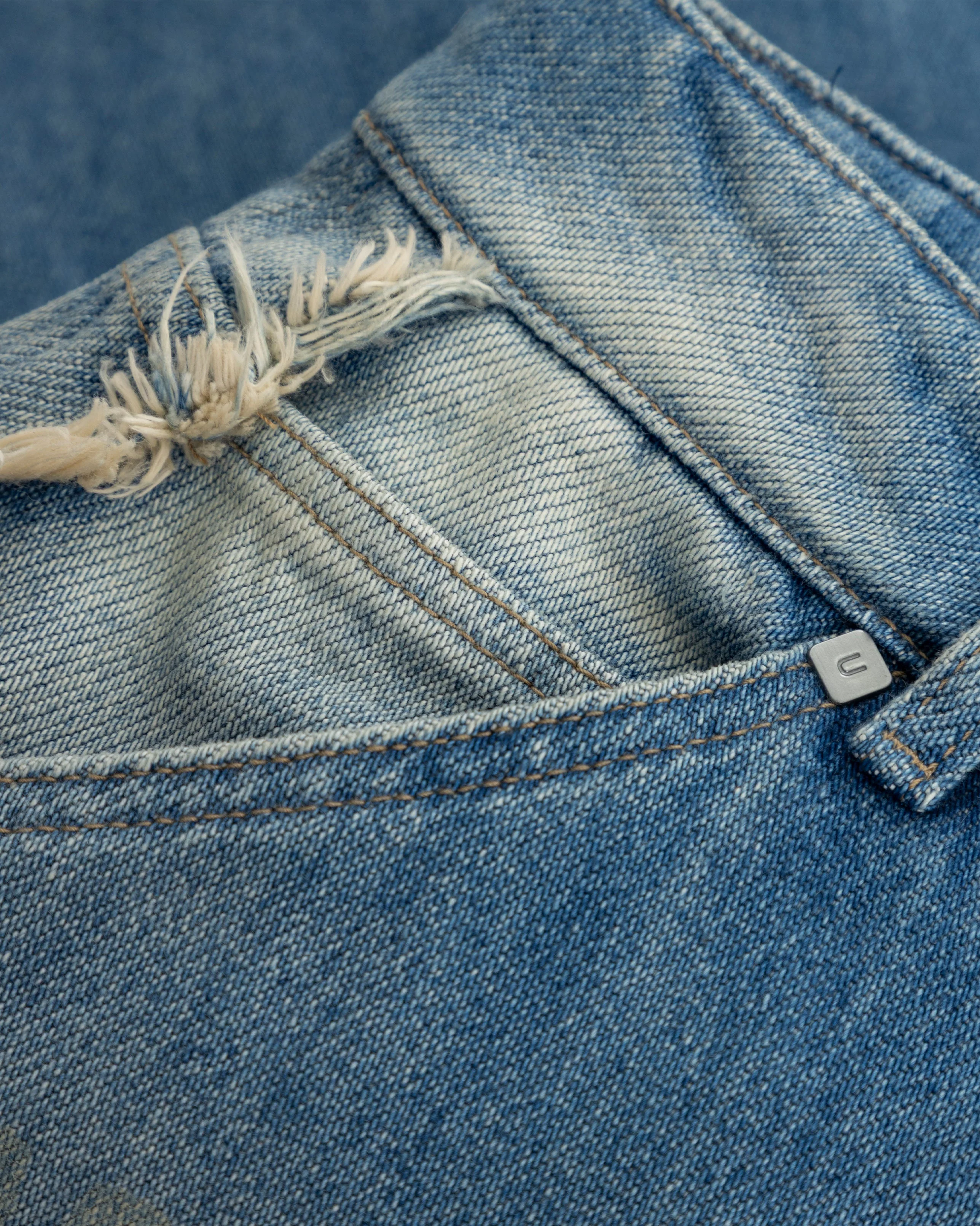 W Spring UNDRGLD Frayed Wide Jeans Blue - Image 4